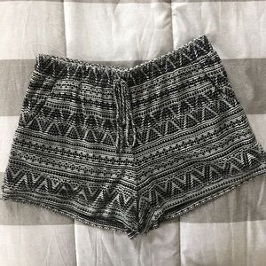 Elastic Band Shorts Size Large